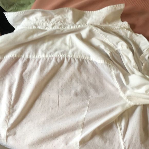 American Eagle White dotted Swiss cotton long sleeve ruffled shirt/Size 10 - Picture 16 of 16